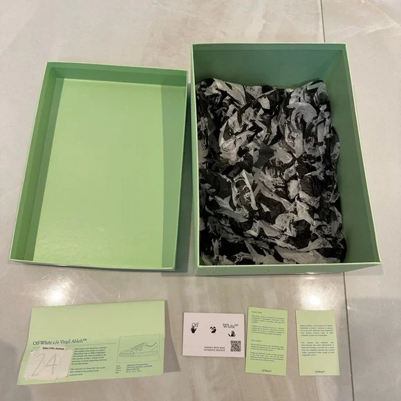 Rare Green Off-White Shoebox Tissue Paper AND Logo Dust Bag - Picture 9 of 13